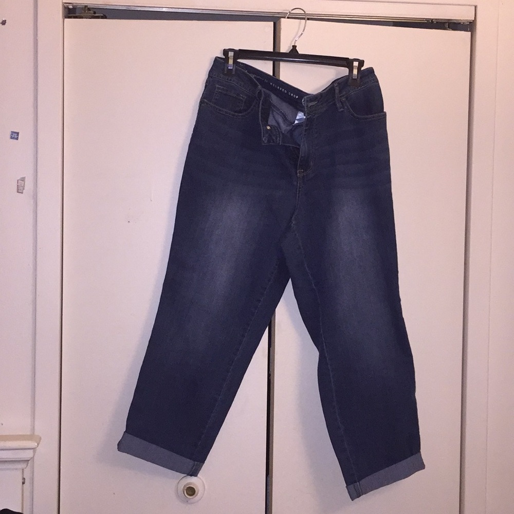 Relaxed cropped jeans size 16